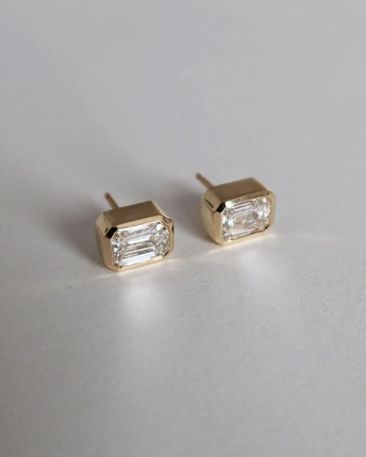 Öugie Metallic The Emerald Cut Diamond Bezel Studs