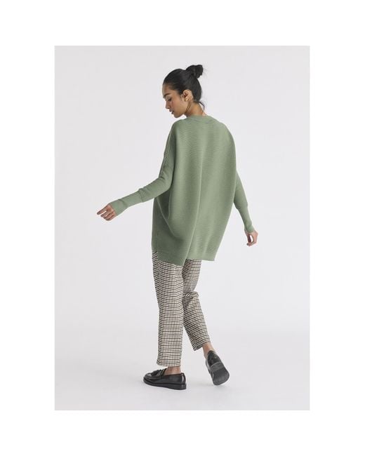 Paisie Green V-Neck Ribbed Jumper