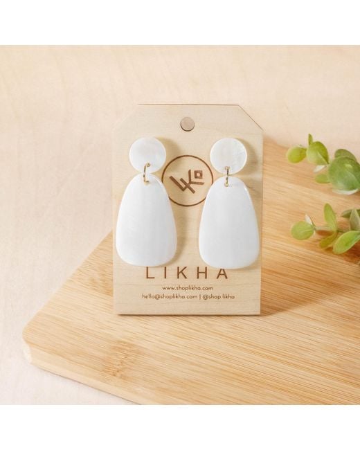 LIKHÂ White Classic Pearl Trapezoid Mother-Of-Pearl Earrings