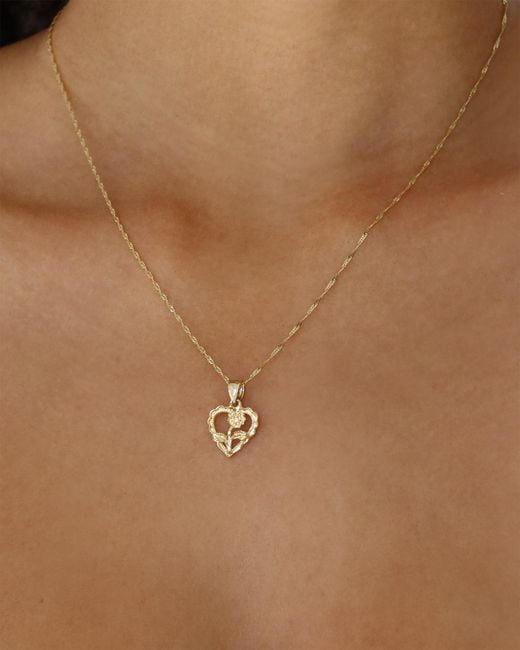 Öugie Metallic The Rosette Heart Pendant