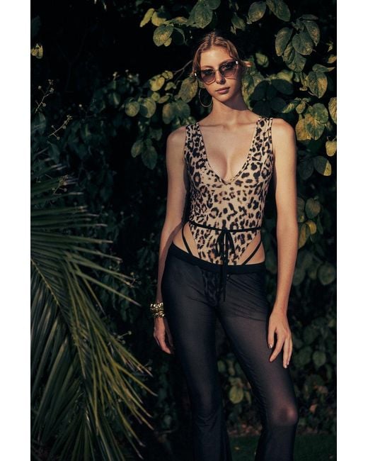 No'design White V-Neck Thick Strap Leopard Bodysuit