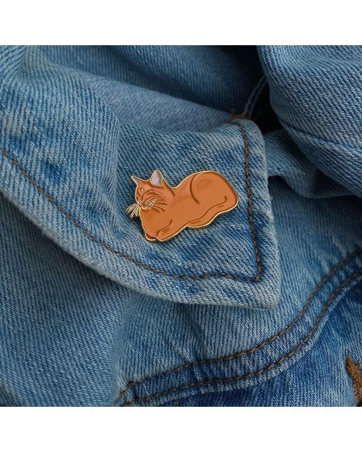 Make Heads Turn Orange Enamel Pin Cat Loaf