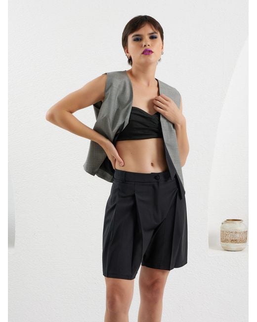 Lumina Eligma Black Collar-Elle Vest