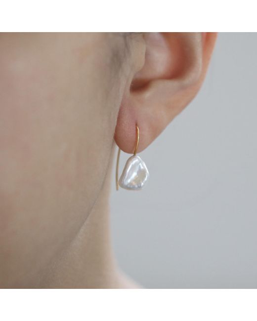 MOUNIR LONDON Metallic Keshi Pearl Fish Hook Earrings