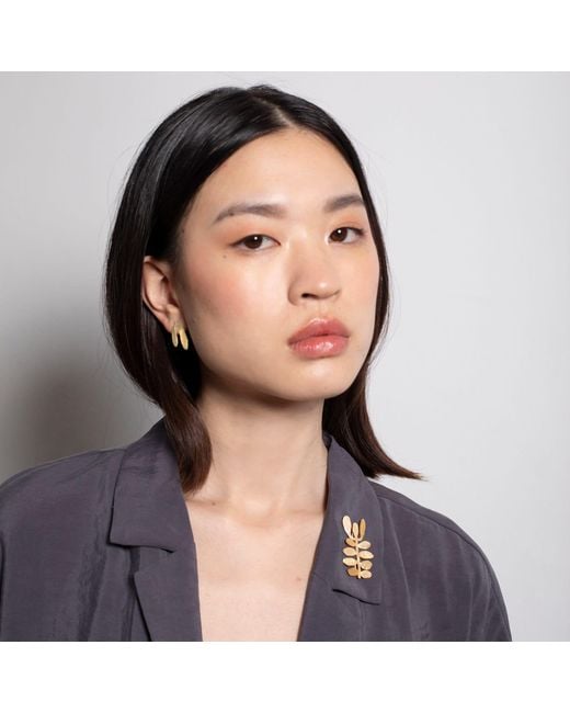 Joidart Metallic Golden Brooch Silvela