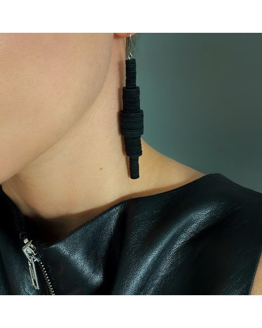 WAIWAI Black Gradient Dangle Earrings