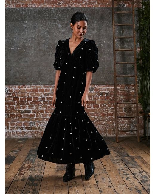 Rose & Nancy Black Mila Velvet Midi Dress