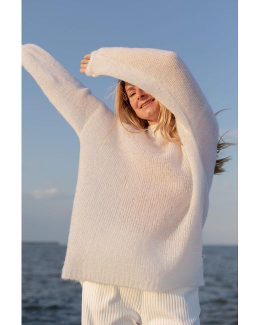 SALANIDA White Melody Soft Mohair Jumper