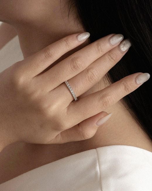 Diamonbliss Metallic Marilyn Monroe Thin Eternity Band