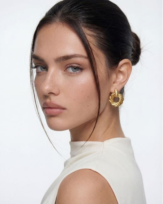 Elk & Bloom Metallic Thick 14K Ribbed Hoop Studs