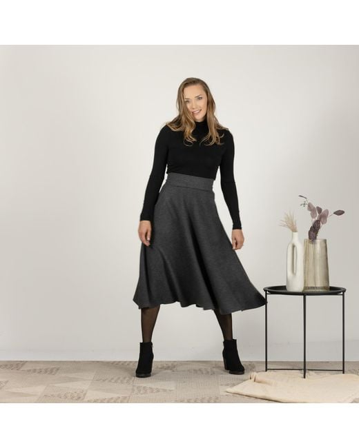 Nikka Place Gray Wool Midi Skirt With High Waist & Pockets