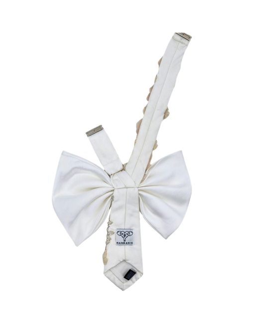 NANDANIE White The Blossoming Jenny Bow Tie