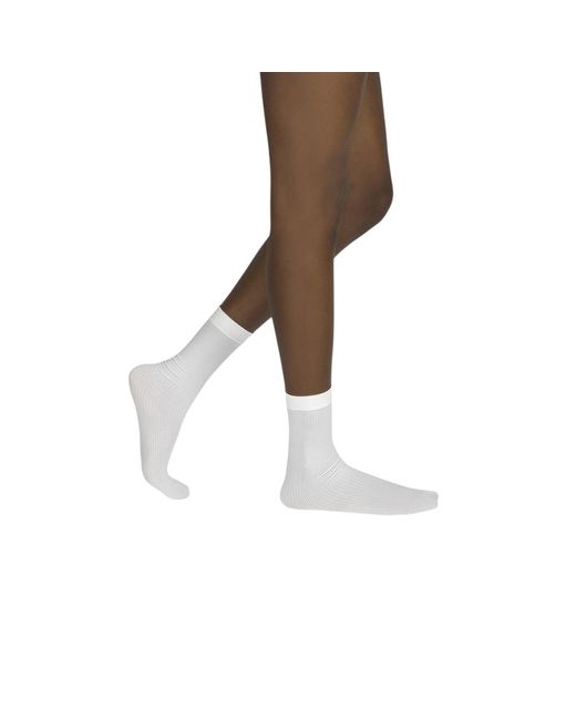 Hedoine Brown The Rib