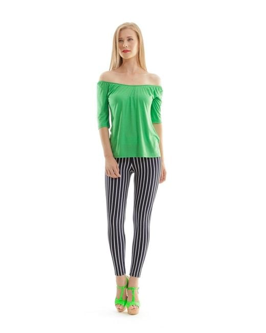 Conquista Green Scoop Neck Tee