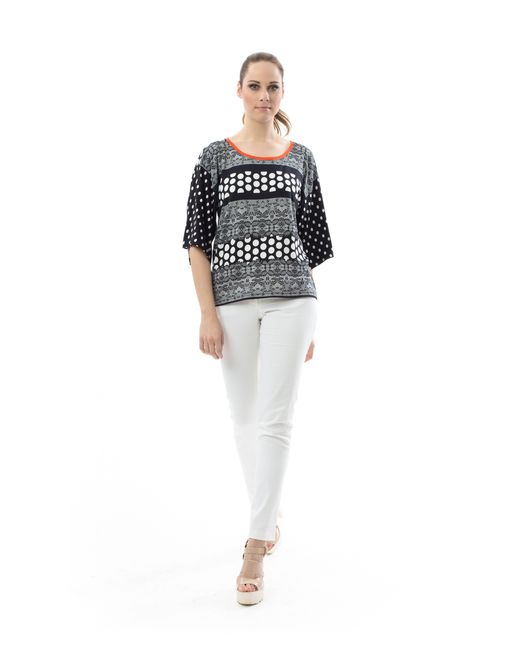 Conquista Black Round Neck Print Top