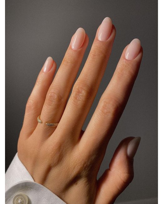 Aaria London Metallic Claw Ring