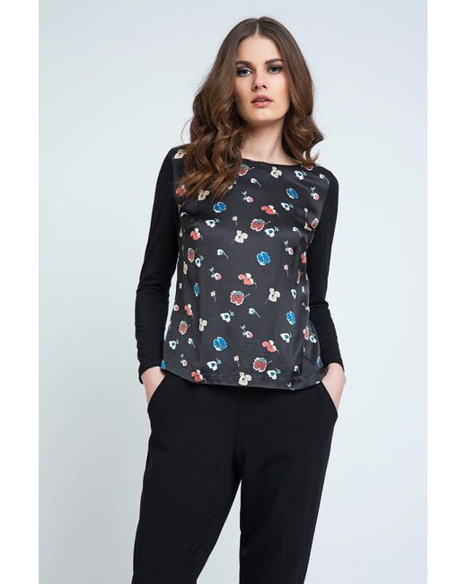 Conquista Black Poppy Print Long Sleeve Top