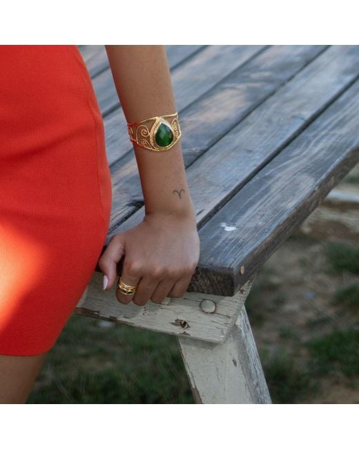 Ebru Jewelry Metallic Vintage Cat Eye Chunky Cuff Bracelet