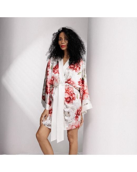 Vimissia Red Peony Allure Short Silk Kimono Style Robe