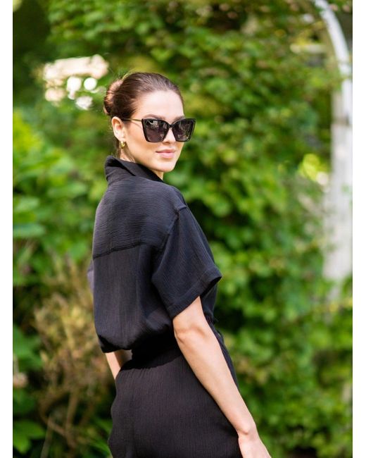 Change of Scenery Black Neutrals Michelle Shirt