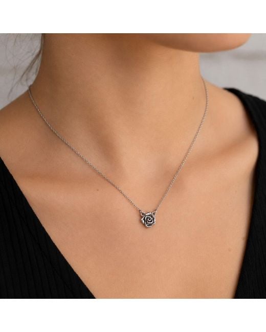 Unaloe Metallic Valencia Rose Necklace