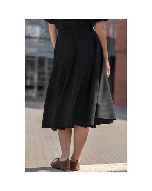 Oh!Zuza Black Echo Viscose Midi Skirt With Pockets –