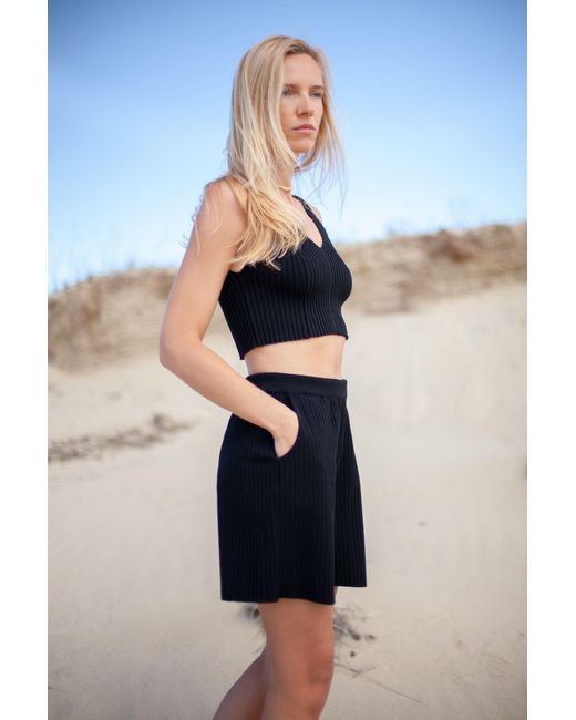 SALANIDA Black Terra Ribbed Shorts