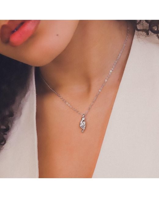 Luna Charles Metallic Billie Fingers Crossed Necklace