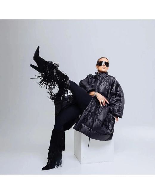Maxjenny Black Oversized Puffer Coat –