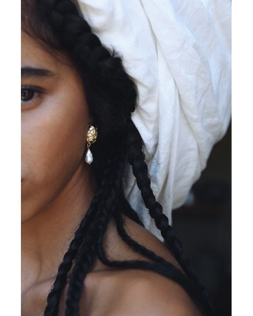 Gem Island Metallic La Lagune Earrings
