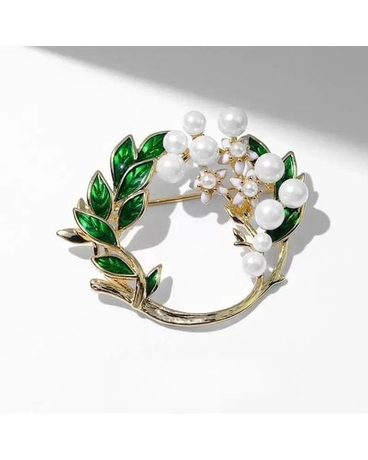 Angel Barocco Green Pearl Jasmine Brooch