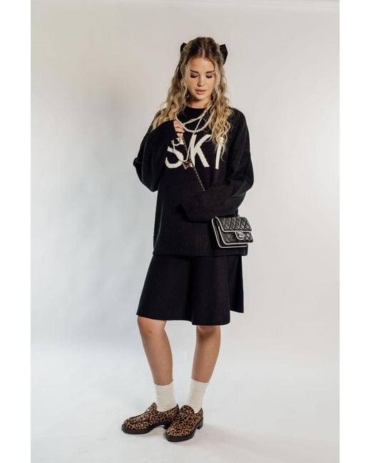 Rave on Trend Blue Knit Crew