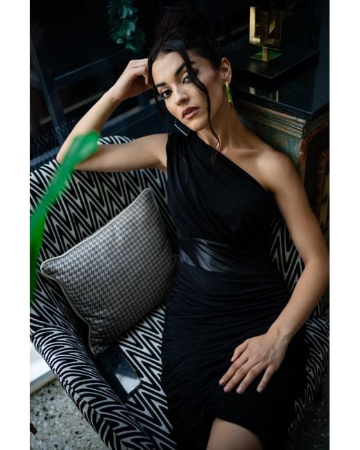 Monice London Black Riri One Shoulder Midi Dress