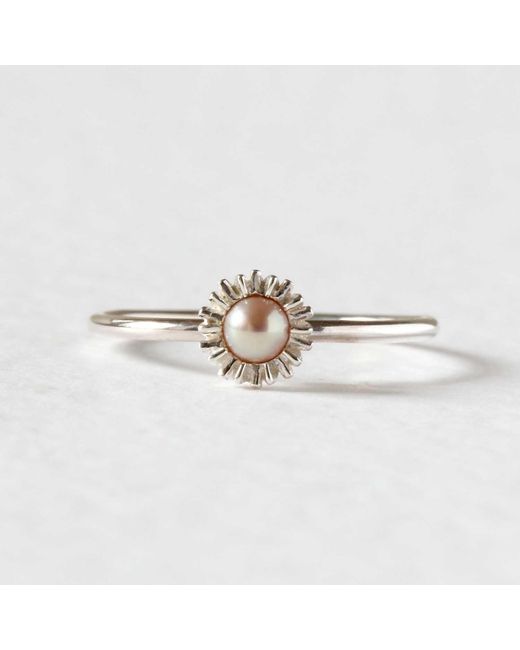 Lee Renee Metallic Dahlia Bud Freshwater Pearl Ring – Silver