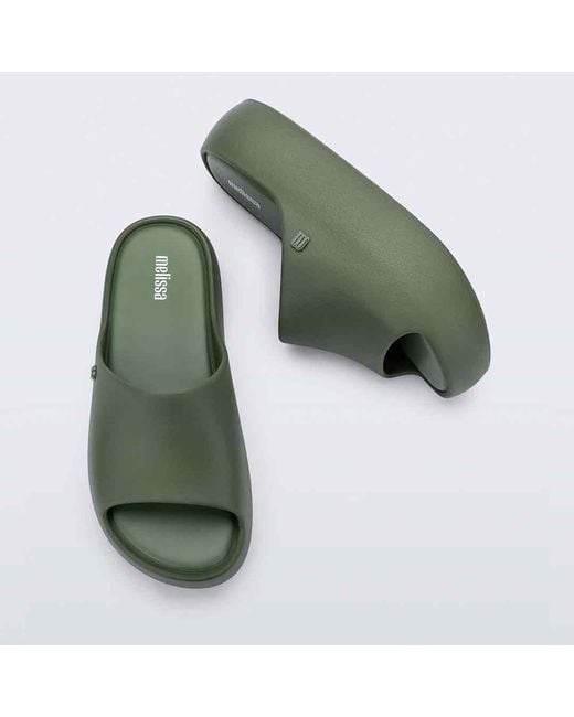 Melissa Green Free Platform Slide