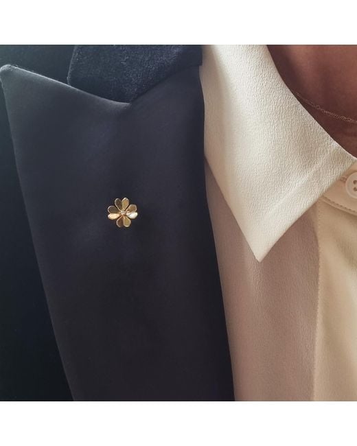 Lee Renee Metallic Diamond Lucky Clover Lapel Pin – for men