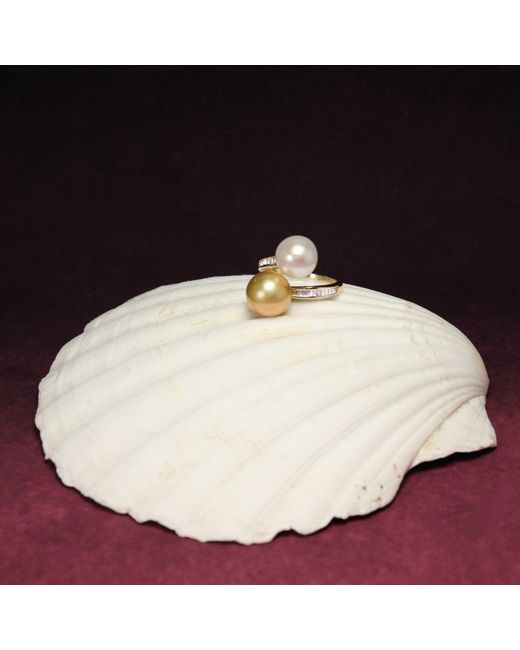 Ninemoo Metallic Still Life Pearl Ring