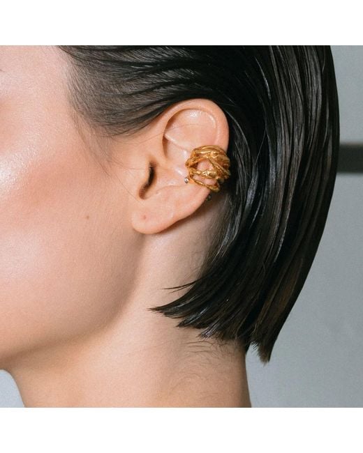 EVA REMENYI Metallic Talisman Wave Ear Cuff