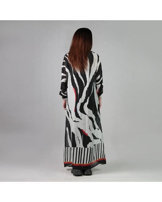 DHARA SHETH DUBAI Black Into The Wild And Stripe Zebra Print Kimono Dress