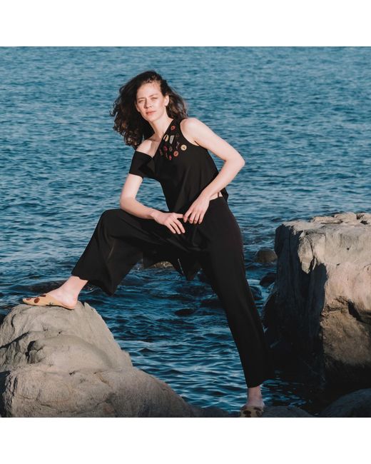 Mirimalist Black Sand One Shoulder Top