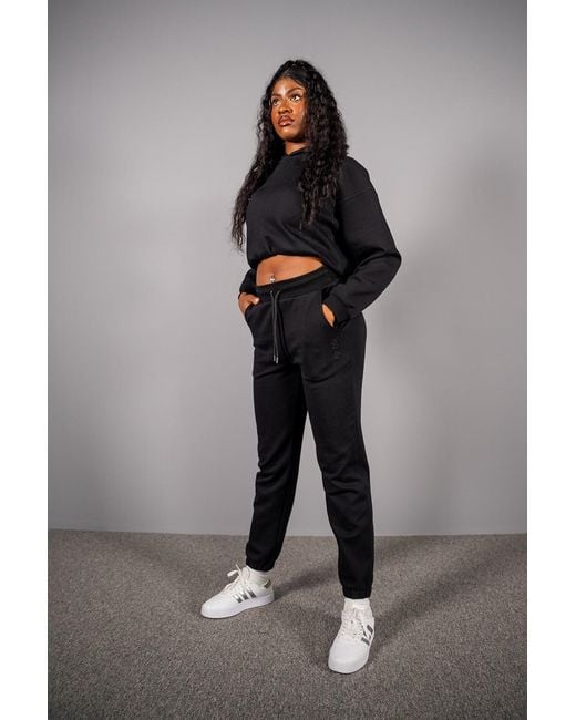Do We Black The Fit Sweatpants