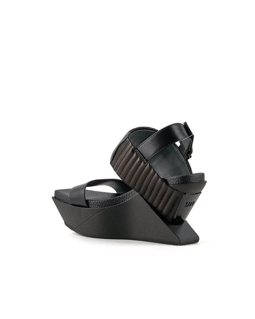 United Nude Black Delta Wedge Puffier
