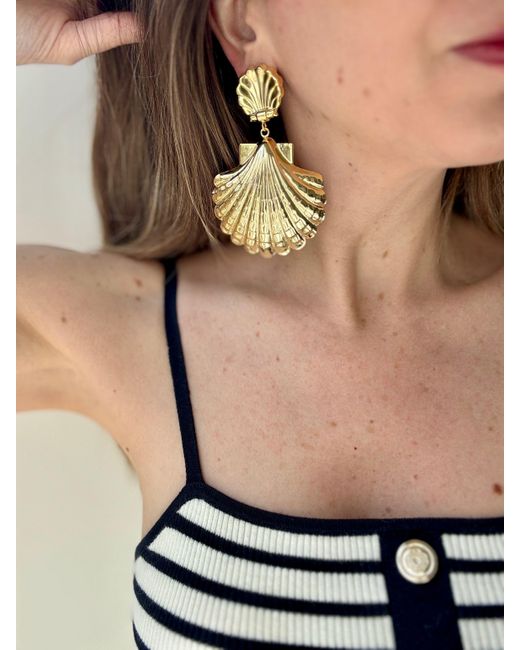 Laura Gray Green Classic Double Shell Earrings