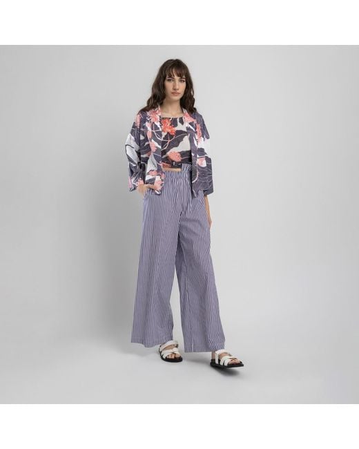 ARTISTA Blue Berry Cropped Kimono