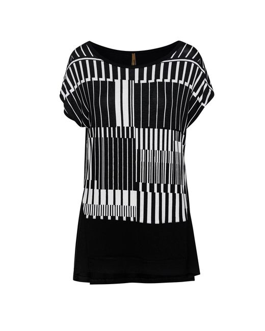 Conquista Black Print Sleeveless Top