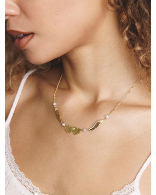 Déclarer Metallic Wings Of Love Necklace