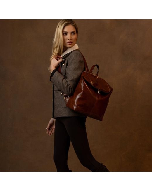 Time Resistance Brown Leather Backpack