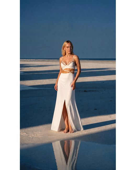 The Gt Atelier White Embroidered Summer Dress