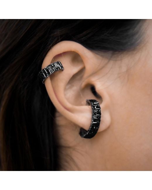 SALLY SKOUFIS Black Culture Ear Cuff With Made Cz Diamond Stimulant