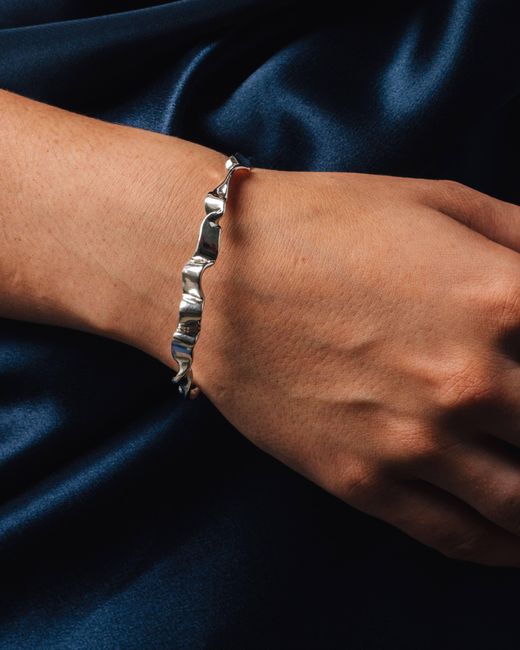 Sarahbijoux Metallic Ribbon Bracelet